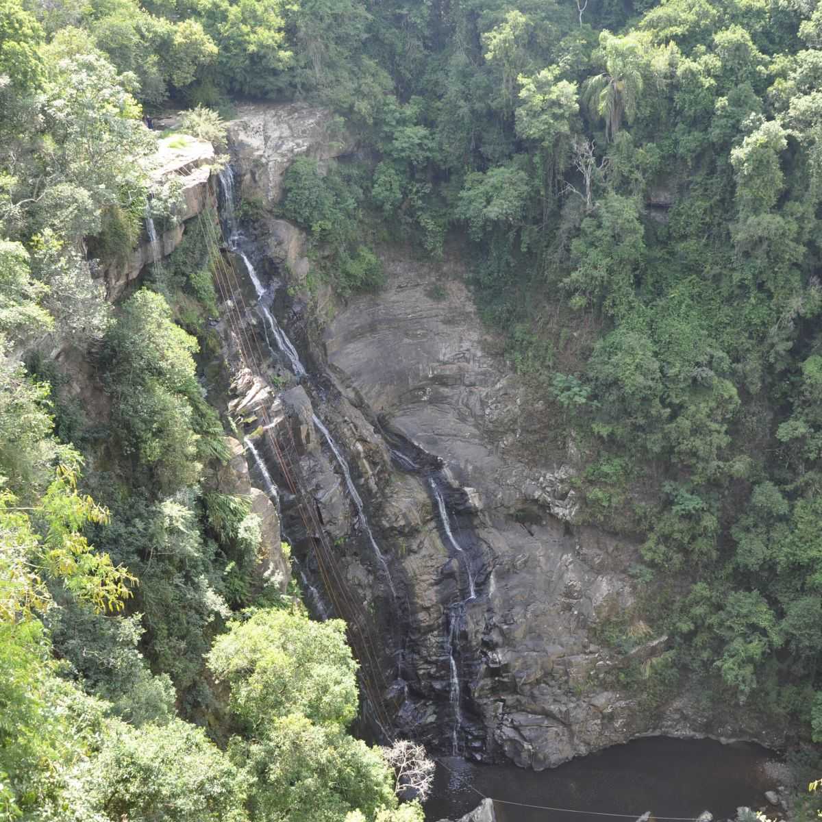 Foto de capa da notícia Rapel na Cascata da Usina atrai amantes de esportes radicais