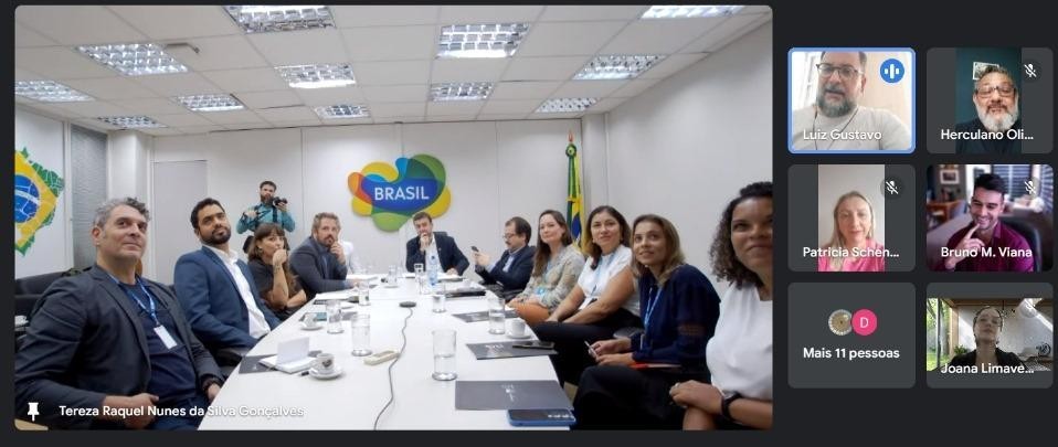 Antônio Prado participa de reunião hibrida com Embratur