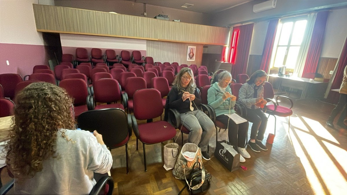 Secretaria do Turismo promove emissão e renovação da Carteira do Artesão em parceria com o Estado